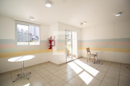 Apartamento para alugar com 50m², 2 quartos e 1 vaga Apartamento para alugar com 50m², 2 quartos e 1 vagaÁrea comum - Salão de festas