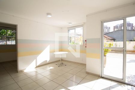 Apartamento para alugar com 50m², 2 quartos e 1 vaga Apartamento para alugar com 50m², 2 quartos e 1 vagaÁrea comum - Salão de festas
