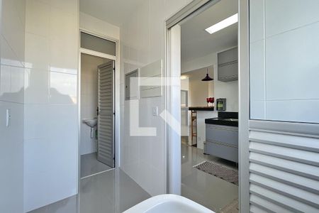 Apartamento à venda com 105m², 3 quartos e 2 vagas Apartamento à venda com 105m², 3 quartos e 2 vagasCozinha