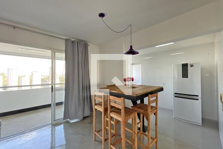 Apartamento à venda com 105m², 3 quartos e 2 vagas Apartamento à venda com 105m², 3 quartos e 2 vagasSala