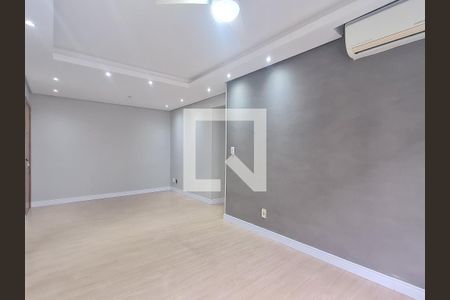 Sala de apartamento para alugar com 3 quartos, 95m² em Vila Ipiranga, Porto Alegre