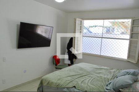 Casa à venda com 300m², 4 quartos e 6 vagasSuite
