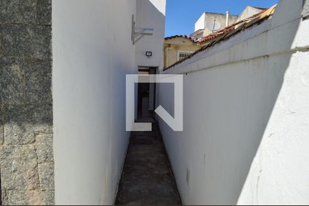 Casa à venda com 300m², 4 quartos e 6 vagasEntrada de Serviço 