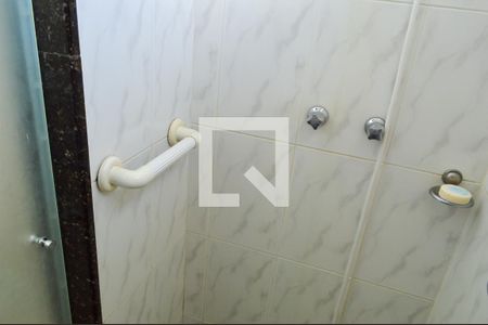 Casa à venda com 300m², 4 quartos e 6 vagasBanheiro da Suíte