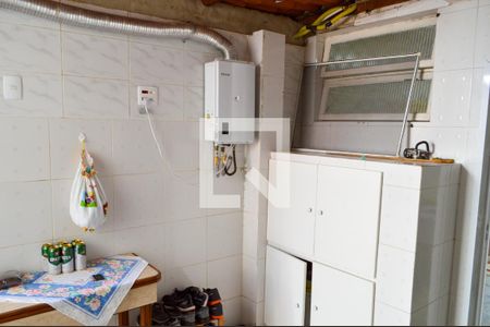 Casa à venda com 300m², 4 quartos e 6 vagasÁrea de Serviço