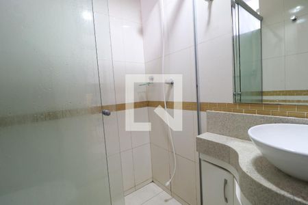 Banheiro Social de apartamento para alugar com 1 quarto, 60m² em Centro, Uberlândia