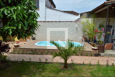 Casa à venda com 125m², 3 quartos e 2 vagas Casa à venda com 125m², 3 quartos e 2 vagasPiscina