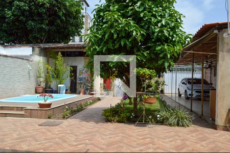 Casa à venda com 125m², 3 quartos e 2 vagas Casa à venda com 125m², 3 quartos e 2 vagasJardim