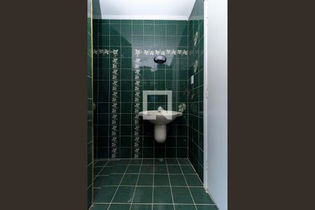 Casa à venda com 280m², 6 quartos e 3 vagasBanheiro 2