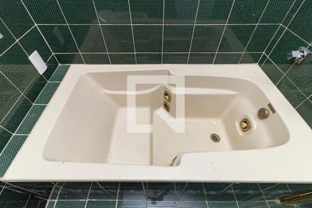 Casa à venda com 280m², 6 quartos e 3 vagasBanheiro 2