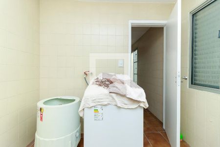 Casa à venda com 280m², 6 quartos e 3 vagasÁrea de Serviço