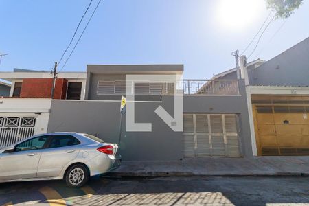 Casa à venda com 280m², 6 quartos e 3 vagasFachada