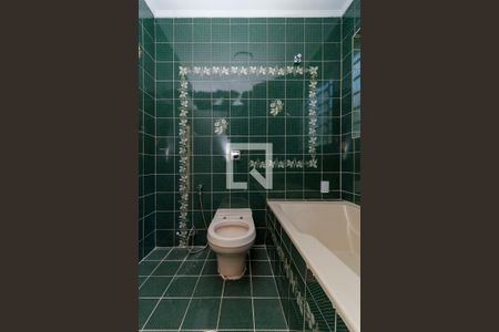 Casa à venda com 280m², 6 quartos e 3 vagasBanheiro 2