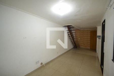 Sala de casa para alugar com 2 quartos, 100m² em Centro, Nilópolis