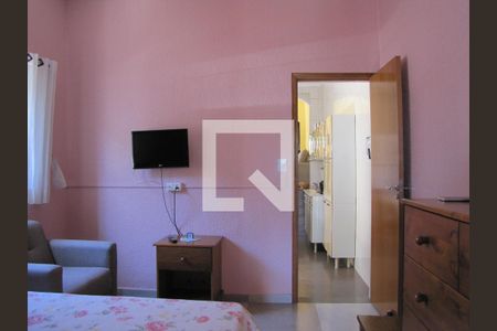 Casa à venda com 215m², 2 quartos e 2 vagasSuíte 2