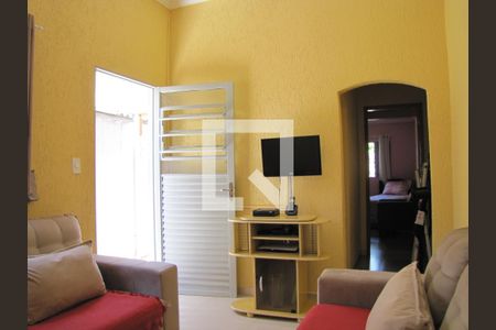 Casa à venda com 215m², 2 quartos e 2 vagasSala