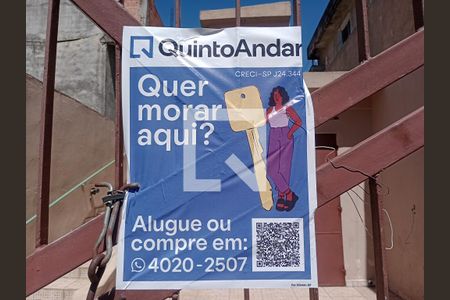 Casa à venda com 215m², 2 quartos e 2 vagas Casa à venda com 215m², 2 quartos e 2 vagasPlaquinha