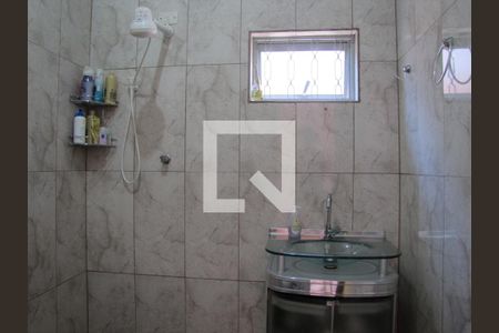 Casa à venda com 215m², 2 quartos e 2 vagasBanheiro Suíte 2