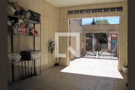 Casa à venda com 215m², 2 quartos e 2 vagasGaragem