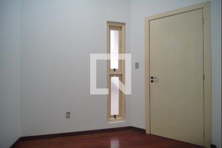 Apartamento à venda com 270m², 3 quartos e 2 vagasQuarto de Serviço