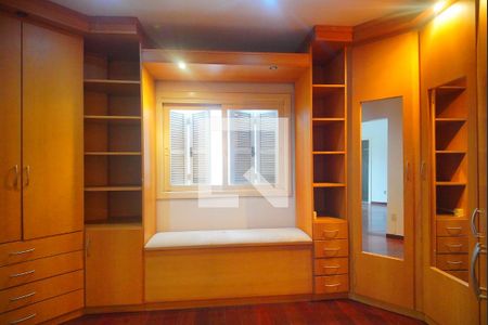 Apartamento à venda com 270m², 3 quartos e 2 vagasCloset do Quarto 1