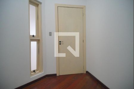 Apartamento à venda com 270m², 3 quartos e 2 vagasQuarto de Serviço