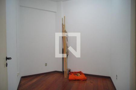 Apartamento à venda com 270m², 3 quartos e 2 vagasQuarto de Serviço