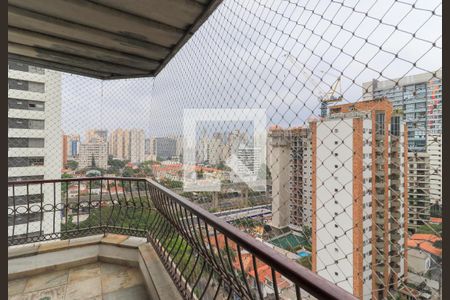 Apartamento para alugar com 260m², 3 quartos e 3 vagasVaranda da Suíte