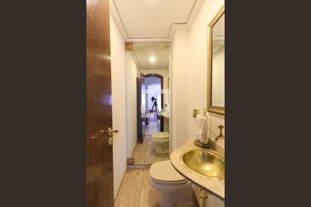 Apartamento para alugar com 260m², 3 quartos e 3 vagasLavabo