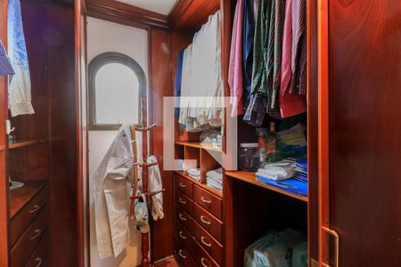 Apartamento para alugar com 260m², 3 quartos e 3 vagasCloset da suíte