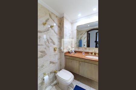 Apartamento para alugar com 260m², 3 quartos e 3 vagasBanheiro Corredor