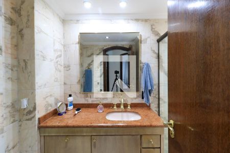 Apartamento para alugar com 260m², 3 quartos e 3 vagasBanheiro Corredor