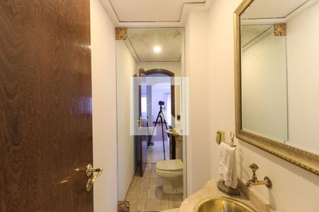 Apartamento para alugar com 260m², 3 quartos e 3 vagasLavabo