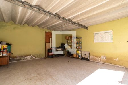 Casa à venda com 510m², 3 quartos e 8 vagas Casa à venda com 510m², 3 quartos e 8 vagasGaragem