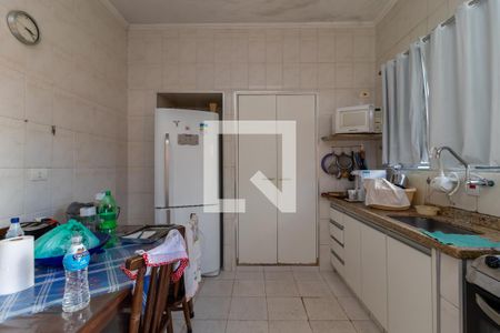Casa à venda com 510m², 3 quartos e 8 vagas Casa à venda com 510m², 3 quartos e 8 vagasCozinha