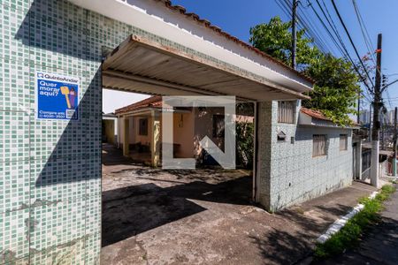 Casa à venda com 510m², 3 quartos e 8 vagas Casa à venda com 510m², 3 quartos e 8 vagasFachada