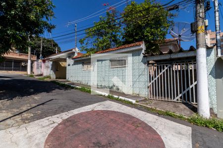 Casa à venda com 510m², 3 quartos e 8 vagas Casa à venda com 510m², 3 quartos e 8 vagasFachada