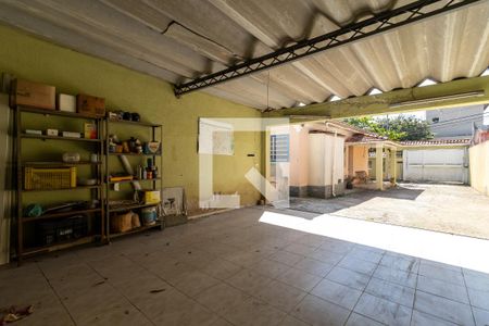 Casa à venda com 510m², 3 quartos e 8 vagas Casa à venda com 510m², 3 quartos e 8 vagasGaragem