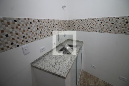 Cozinha de casa para alugar com 2 quartos, 60m² em Vila Bertioga, São Paulo