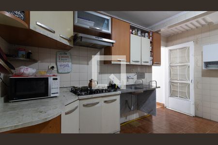 Cozinha de casa à venda com 2 quartos, 80m² em Jardim Eliane, São Paulo