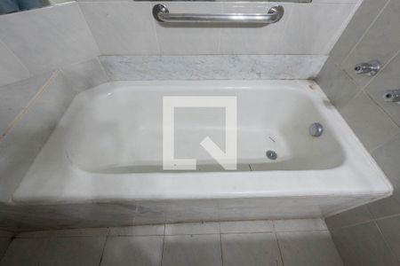 Apartamento à venda com 172m², 4 quartos e 2 vagasBanheiro 2