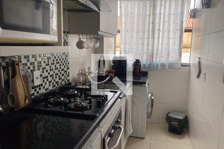 Cozinha de apartamento para alugar com 2 quartos, 61m² em Jardim Primavera, Duque de Caxias