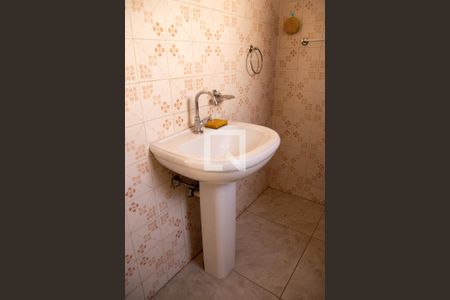 Casa para alugar com 400m², 3 quartos e 4 vagasBanheiro 1