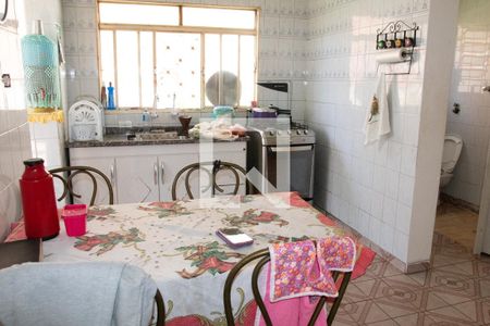 Casa para alugar com 400m², 3 quartos e 4 vagasCozinha