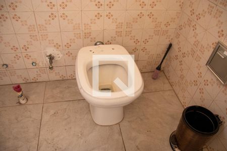 Casa para alugar com 400m², 3 quartos e 4 vagasBanheiro 1