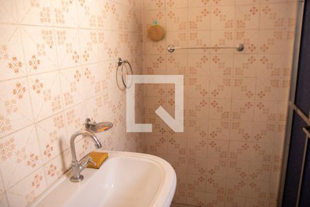 Casa para alugar com 400m², 3 quartos e 4 vagasBanheiro 1