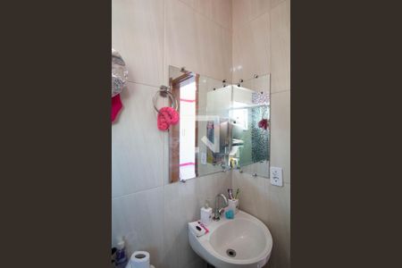 Casa para alugar com 100m², 2 quartos e 2 vagas Casa para alugar com 100m², 2 quartos e 2 vagasBanheiro da Suíte 1