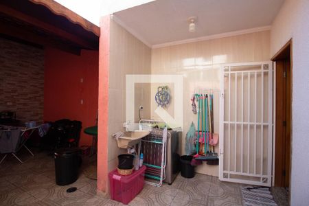 Casa para alugar com 100m², 2 quartos e 2 vagas Casa para alugar com 100m², 2 quartos e 2 vagasÁrea de Serviço