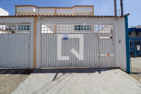 Casa para alugar com 100m², 2 quartos e 2 vagas Casa para alugar com 100m², 2 quartos e 2 vagasPlaca na Fachada