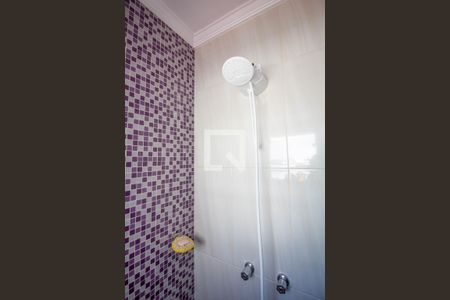 Casa para alugar com 100m², 2 quartos e 2 vagas Casa para alugar com 100m², 2 quartos e 2 vagasBanheiro da Suíte 1